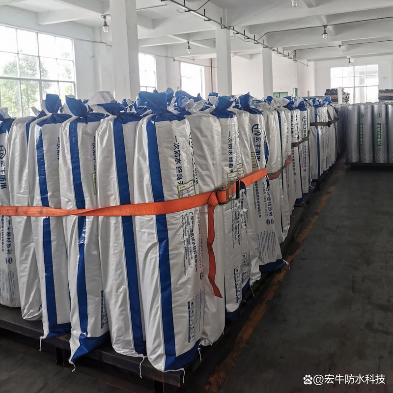 抗拉耐老化且自愈合,濕鋪施工適應(yīng)性強(qiáng),是建筑防水的革新選擇